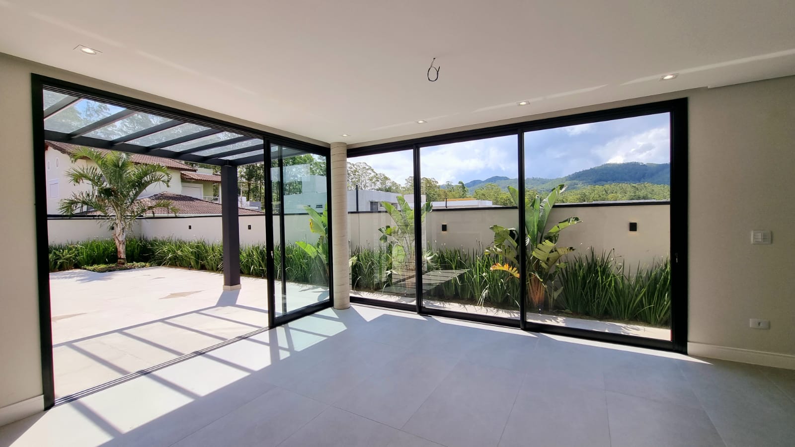 Casa de Alto Padrão Bianco Participações - Imagem 3